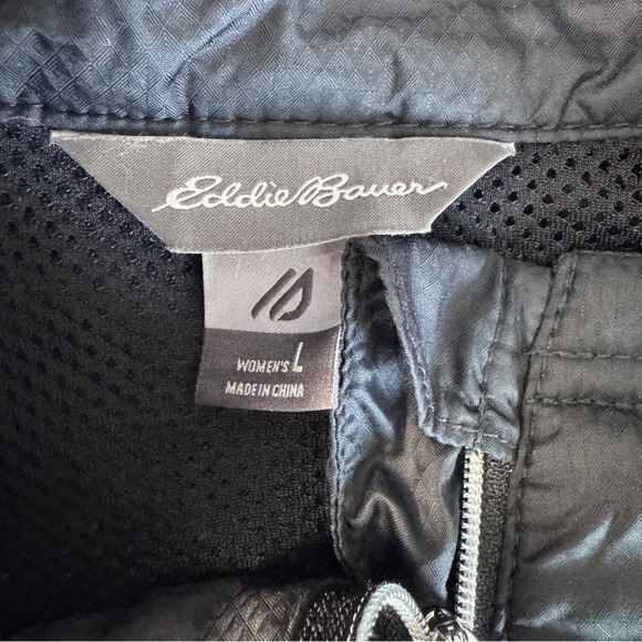 Eddie Bauer Women's Lightweight Quilted Vented Jacket Full Zip Black 23612343 LG - Picture 8 of 12